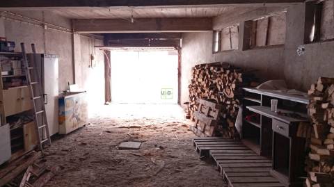 Garagem com 80m2 para venda junto á Camara Municipal em Castelo Branco.