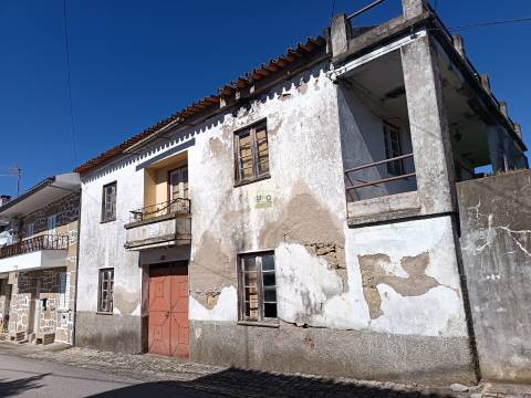 Moradia Rústica T4 em Aldeia de Santa Margarida