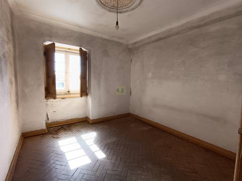 Moradia Rústica T4 em Aldeia de Santa Margarida