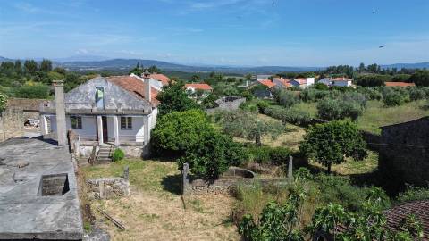 Moradia Rústica T4 em Aldeia de Santa Margarida