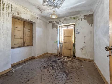 Moradia Rústica T4 em Aldeia de Santa Margarida