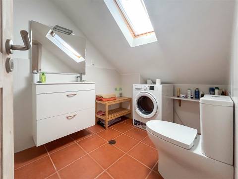 Fabulosa Quinta com 6 quartos - 2 casas legalizadas - A confinar com Ribeiro!