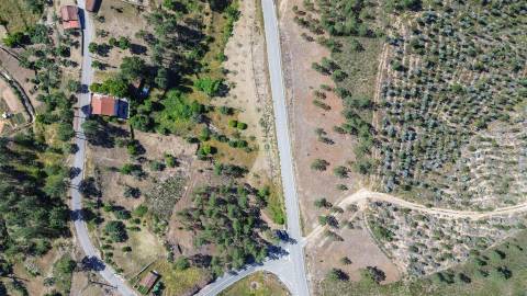 Quinta - 16960m2 com construção rural de 54m2