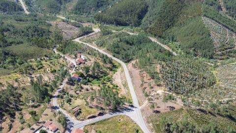 Quinta - 16960m2 com construção rural de 54m2