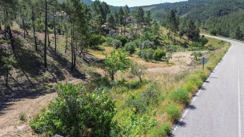 Quinta - 16960m2 com construção rural de 54m2