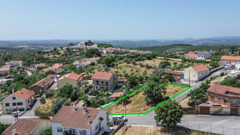 Terreno com Viabilidade de Construção no Sobral do Campo – Viva com Tranquilidade, Perto da Cidade!