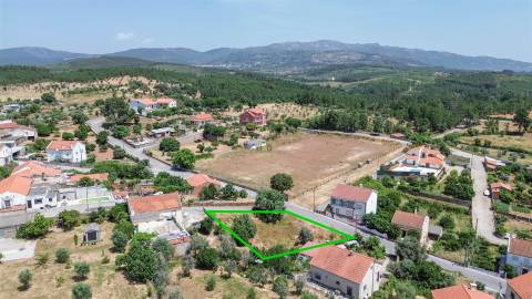 Terreno com Viabilidade de Construção no Sobral do Campo – Viva com Tranquilidade, Perto da Cidade!