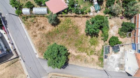 Terreno com Viabilidade de Construção no Sobral do Campo – Viva com Tranquilidade, Perto da Cidade!