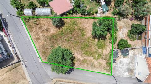 Terreno com Viabilidade de Construção no Sobral do Campo – Viva com Tranquilidade, Perto da Cidade!