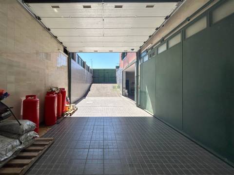 Moradia Geminada V4 em Castelo Branco