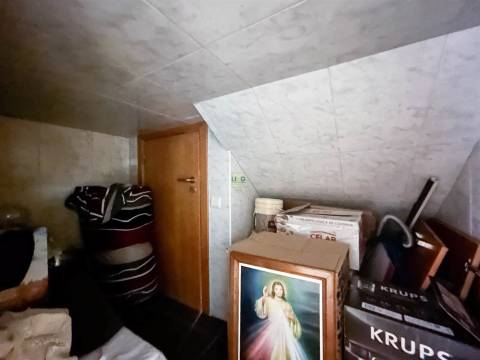 Moradia Geminada V4 em Castelo Branco