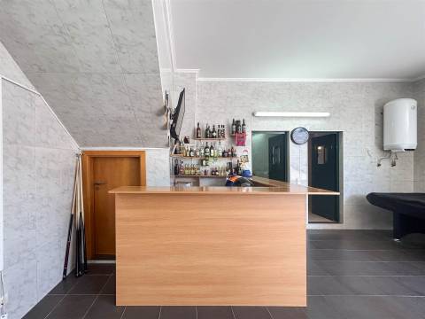 Moradia Geminada V4 em Castelo Branco