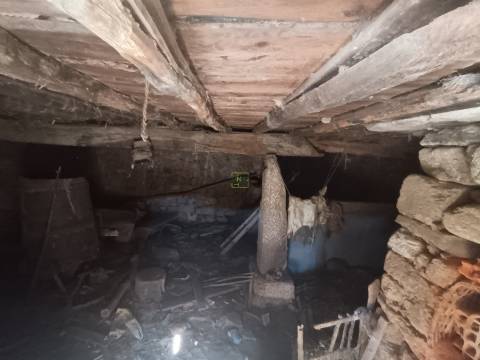 Moradia Geminada para renovar