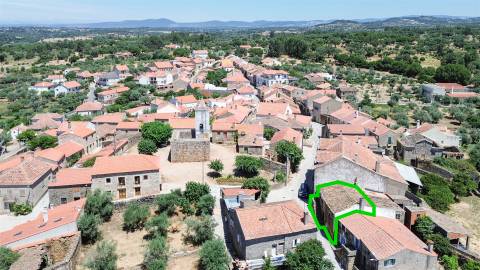 Moradia Geminada para renovar