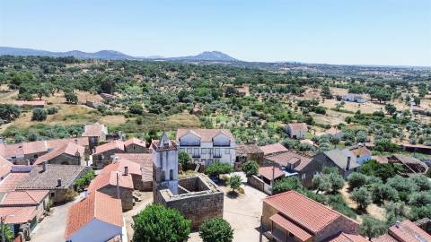 Moradia Geminada para renovar