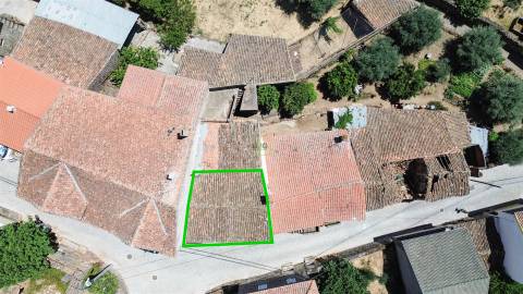 Moradia Geminada para renovar