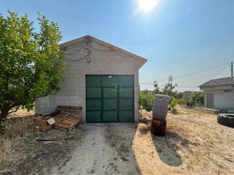 Quinta de Cerejeiras com 3,2 Hectares