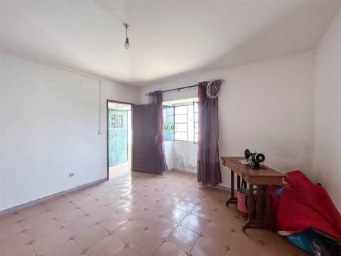 Moradia T3 na Aldeia da Mata – Castelo Branco