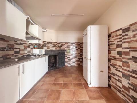 Moradia T3 na Aldeia da Mata – Castelo Branco