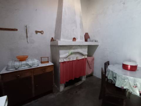 Oportunidade em Aldeia do Bispo, Penamacor