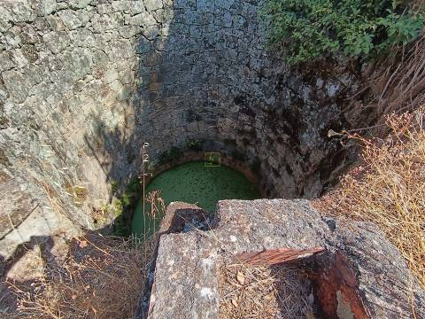 Terreno rústico nas Aranhas
