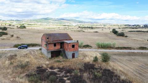 Quinta com 46.000 m² – Água abundante, localização privilegiada e enorme potencial!