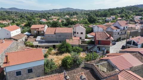 Moradia rústica T1 em Aldeia do Bispo