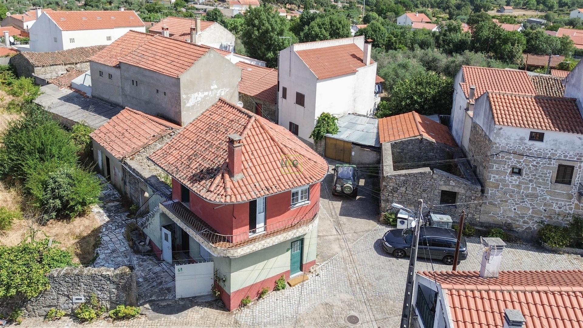 Moradia rústica T1 em Aldeia do Bispo