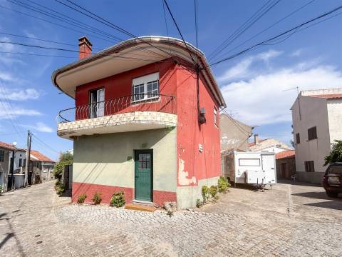 Moradia rústica T1 em Aldeia do Bispo