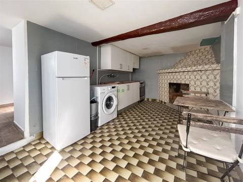 Moradia T2 Venda em Vale de Prazeres e Mata da Rainha,Fundão