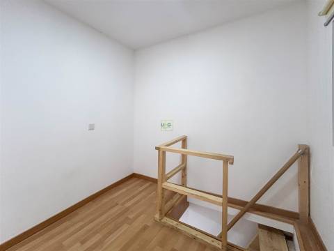 Moradia T2 Venda em Vale de Prazeres e Mata da Rainha,Fundão