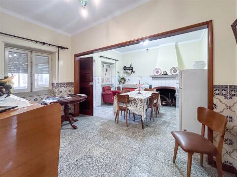 Moradia T6 Venda em Escalos de Cima e Lousa,Castelo Branco