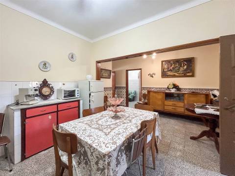 Moradia T6 Venda em Escalos de Cima e Lousa,Castelo Branco