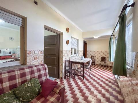 Moradia T6 Venda em Escalos de Cima e Lousa,Castelo Branco