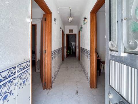 Moradia para Remodelar em Malpica do Tejo