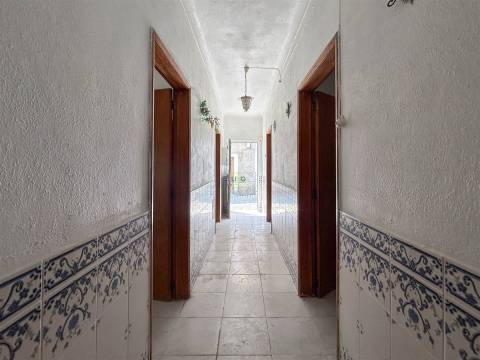 Moradia para Remodelar em Malpica do Tejo