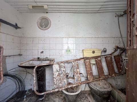 Moradia para Remodelar em Malpica do Tejo