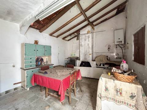 Moradia para Remodelar em Malpica do Tejo