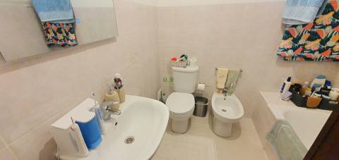 Apartamento T3 com varanda e sótão, em Castelo Branco