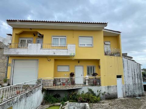 Moradia T4 na Soalheira