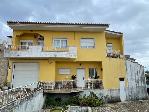 Moradia T4 na Soalheira