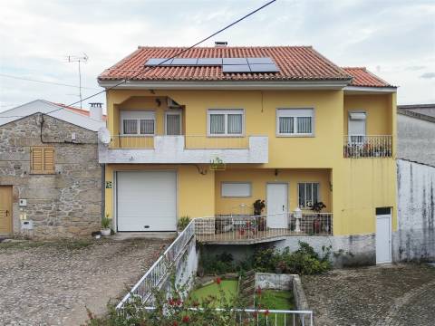 Moradia T4 na Soalheira