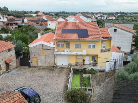 Moradia T4 na Soalheira