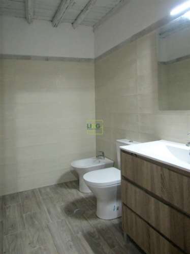 Moradia remodelada na Lousa,