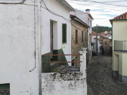 Moradia T2 em Aranhas