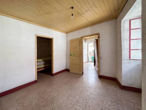 Moradia T2 em Aranhas