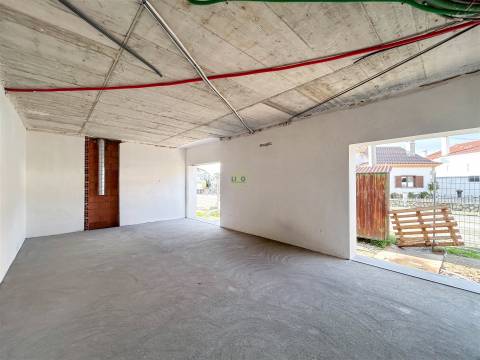 Moradia Isolada V4, no Bairro da Carapalha, cidade de Castelo Branco