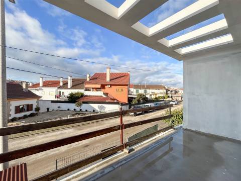 Moradia Isolada V4, no Bairro da Carapalha, cidade de Castelo Branco