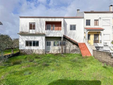 Moradia T3 em Construção com terreno, em Castelo Branco
