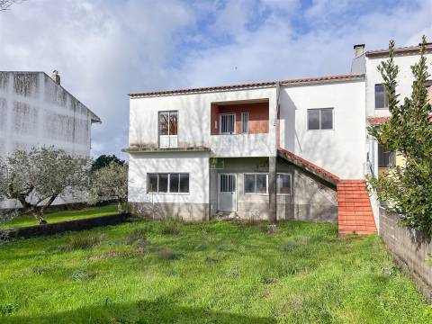 Moradia T3 em Construção com terreno, em Castelo Branco